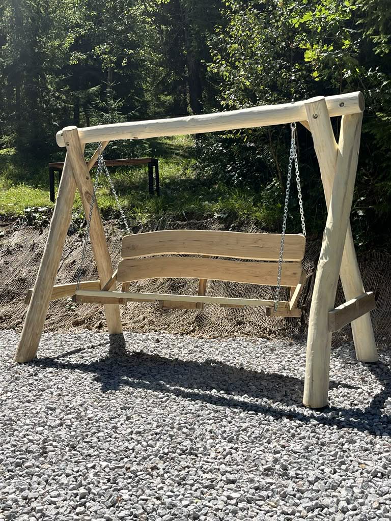agátové hojdačky